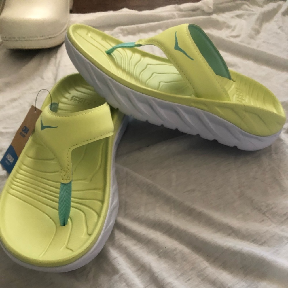 HOKA ONE ONE ORA RECOVERY SANDAL YELLOW